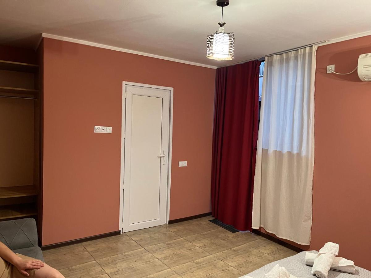 G32 Hotell Tbilisi Eksteriør bilde